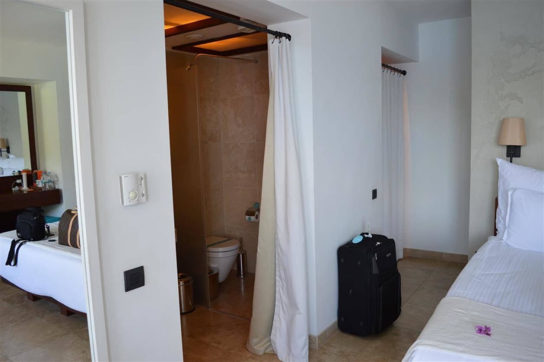 WC Hillside Beach Club