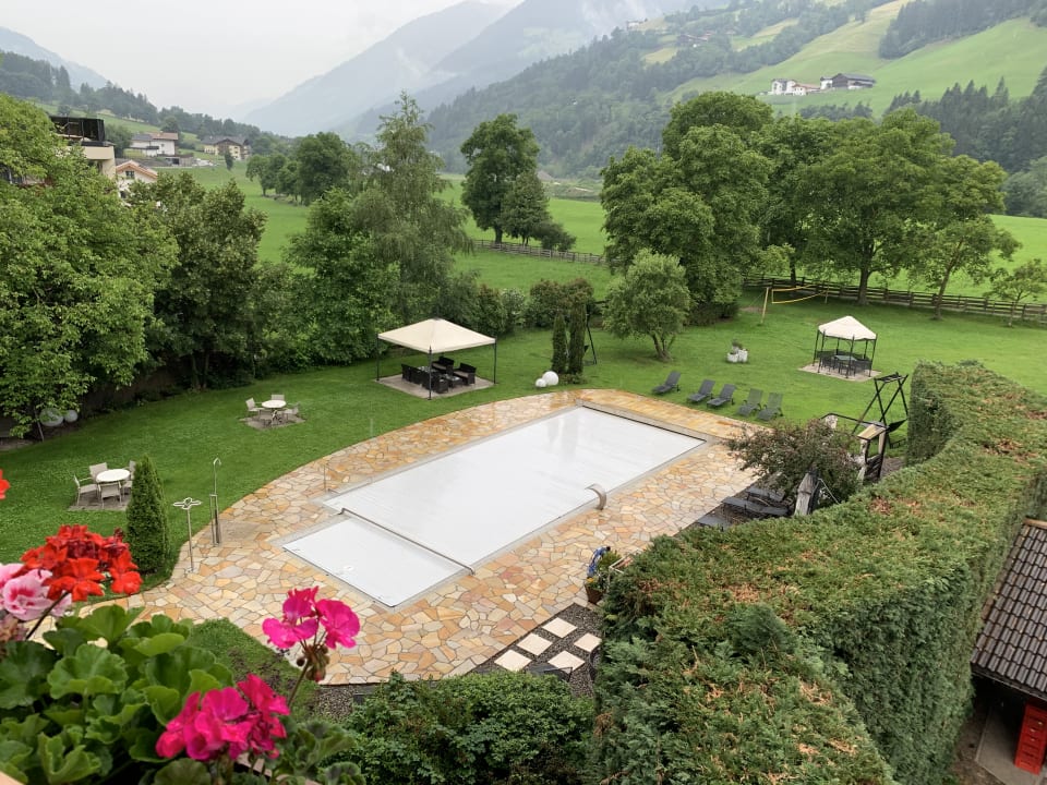 Pool Hotel Wiesenhof Garden Resort