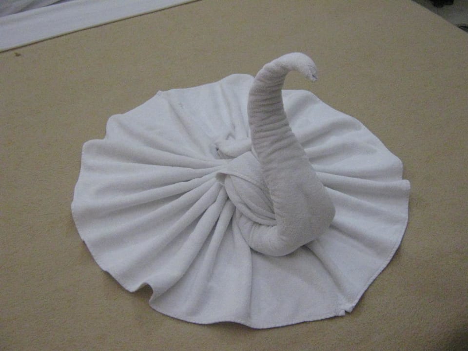 Лебедь Panorama Bungalows Resort El Gouna