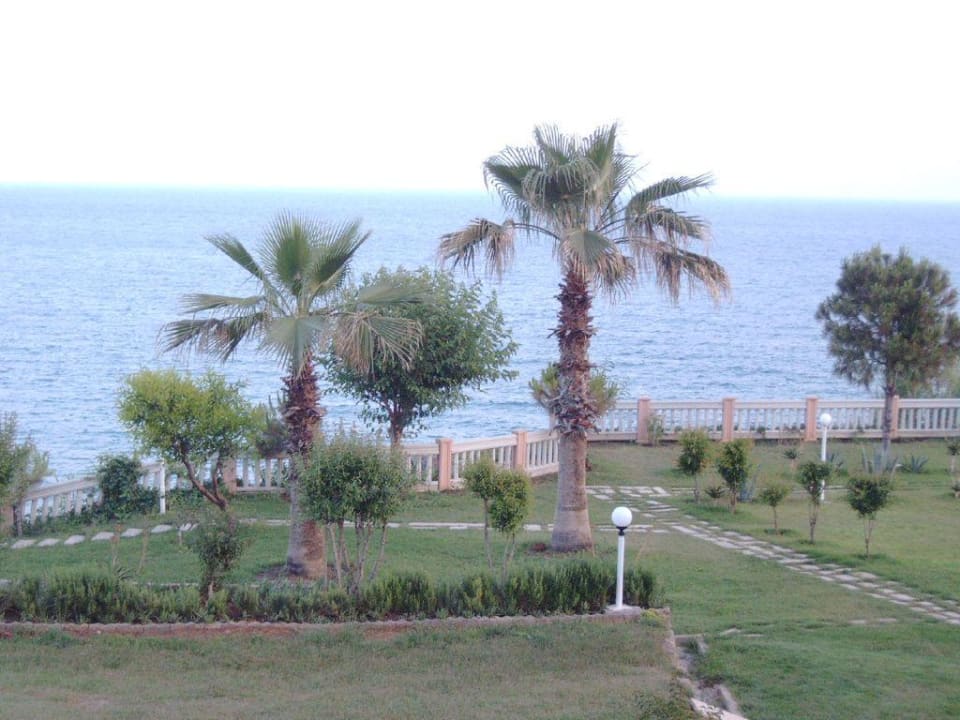 Parkanlage Hotel Nazar Beach