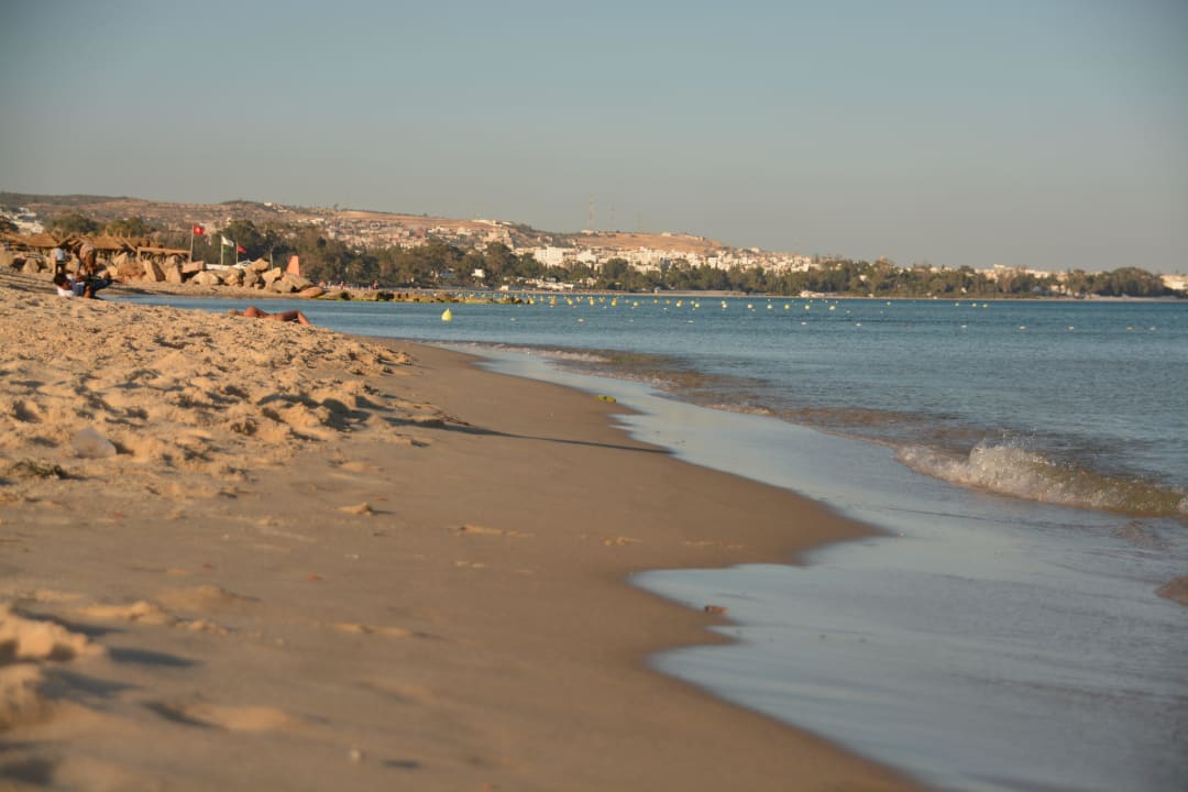 Einfach nur schöner Strand Steigenberger Marhaba Thalasso Hammamet