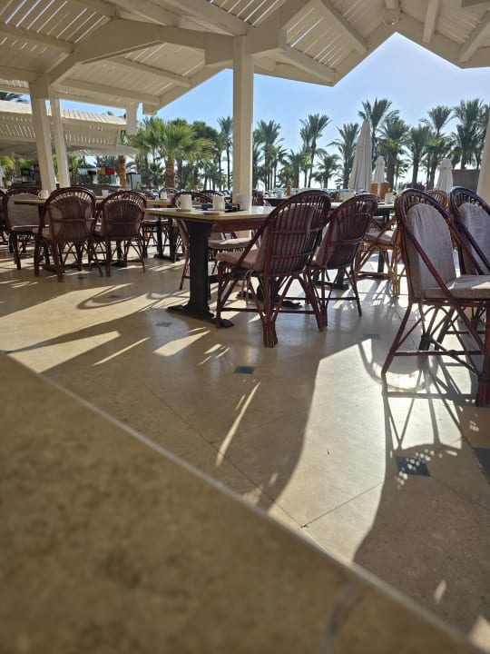 Gastro Brayka Bay Resort