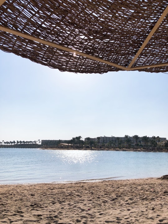 Strand Brayka Bay Resort