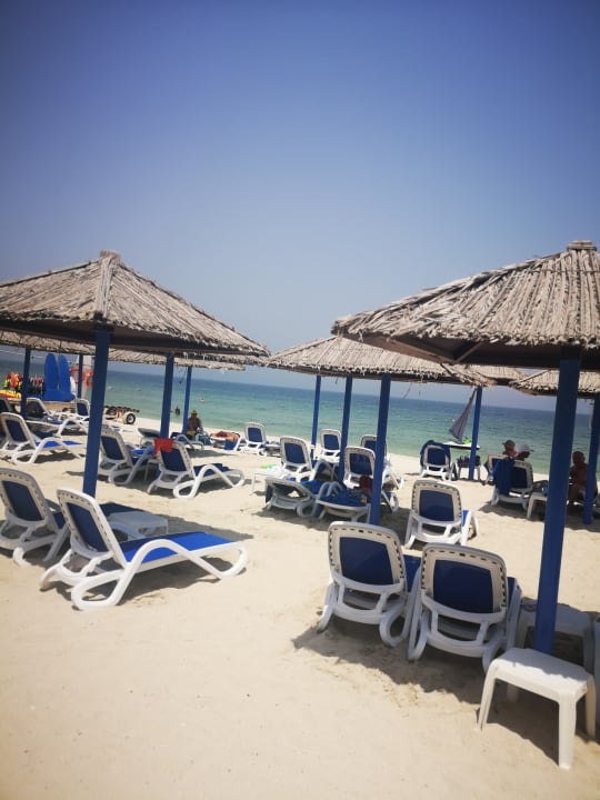 Strand Wyndham Garden Ajman Corniche