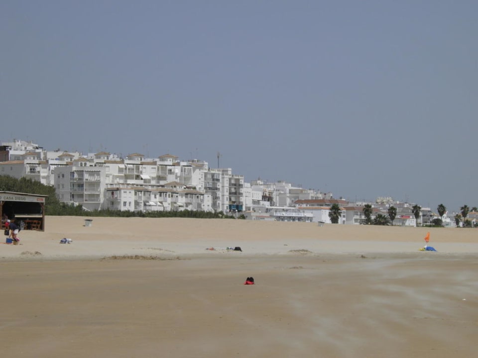 Strand mit Blick auf Conil Hipotels Gran Conil Hotel