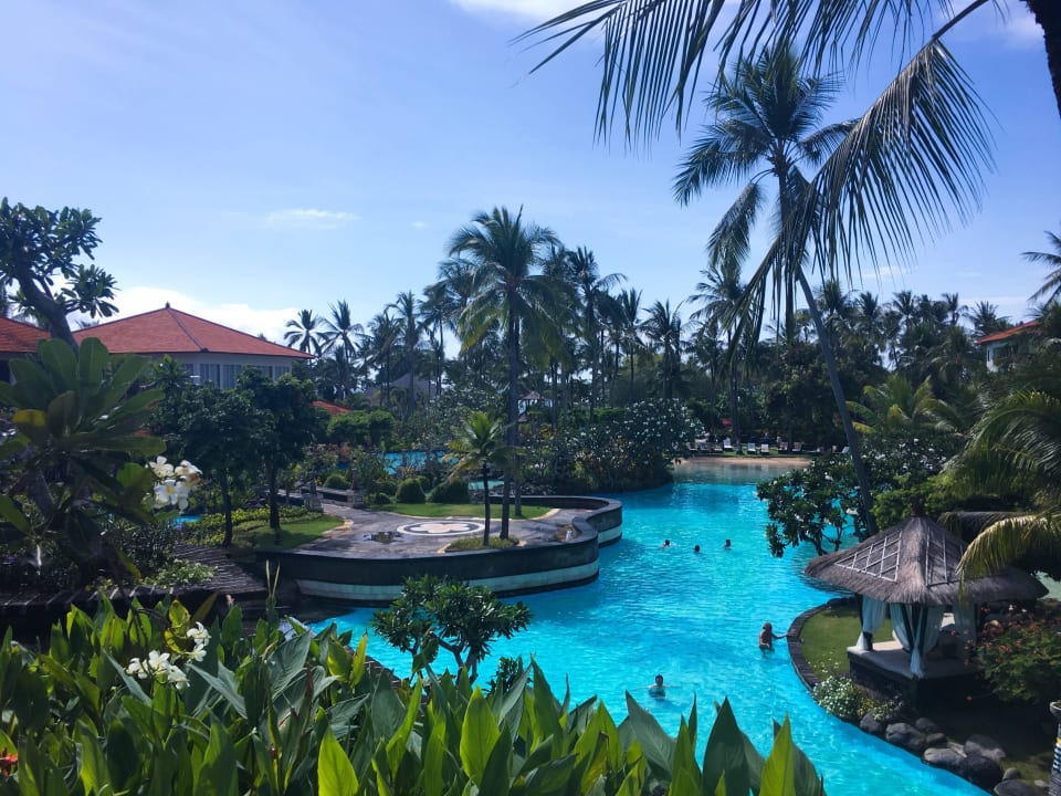 Pool The Laguna A Luxury Collection Resort & Spa