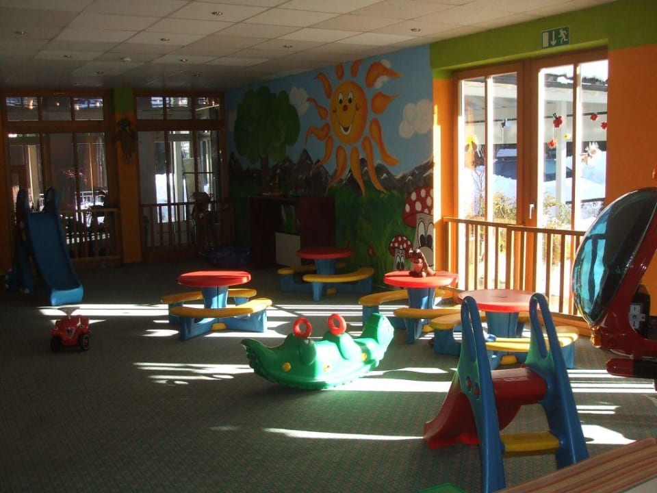 Kinderspielzimmer im Sonnenhotel Ahornhof Hotel Ahornhof
