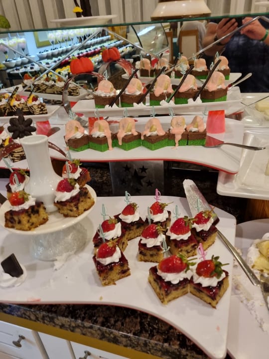 Gastro Dream World Resort & Spa