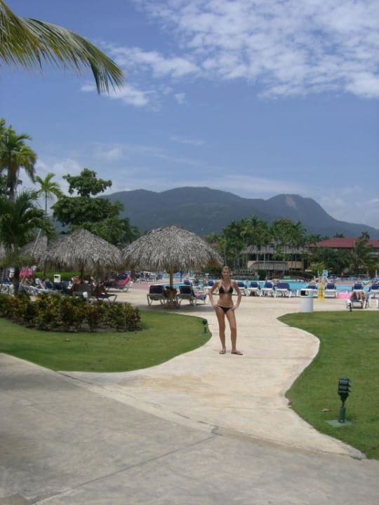 Weg zum Pool Marien Puerto Plata