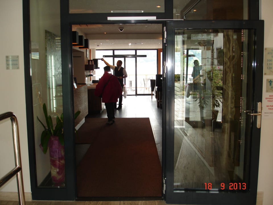 Eingang Hotel Seevilla Freiberg