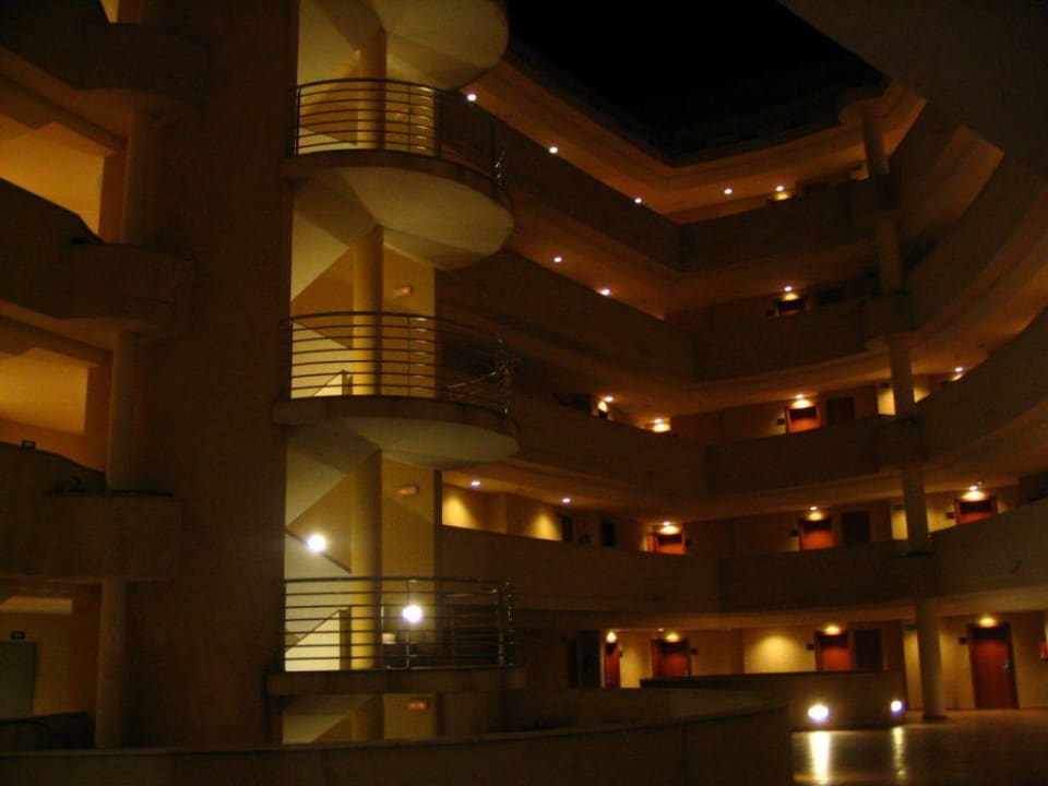 Innenhof allsun App.-Hotel Orient Beach