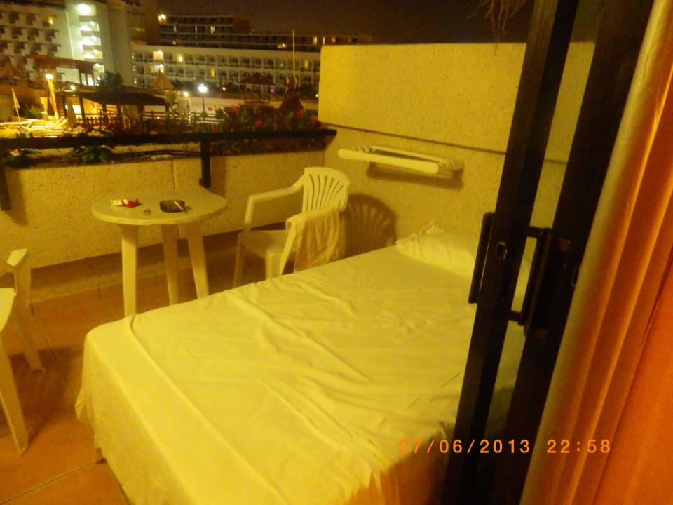 Auf dem Balkon Alexandre Hotel Gala