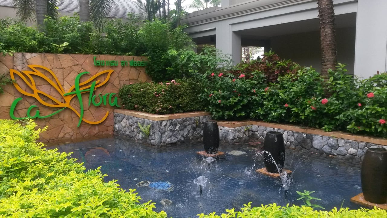 Brunnen La Flora Khao Lak