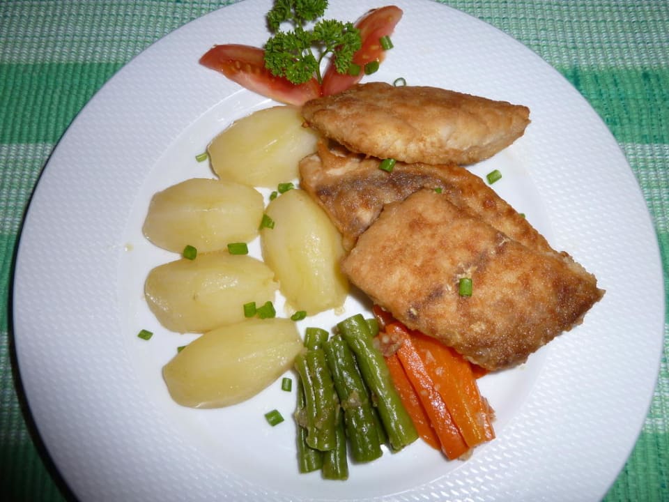 Hauptgang beim Abendbrot Hotel Panorama