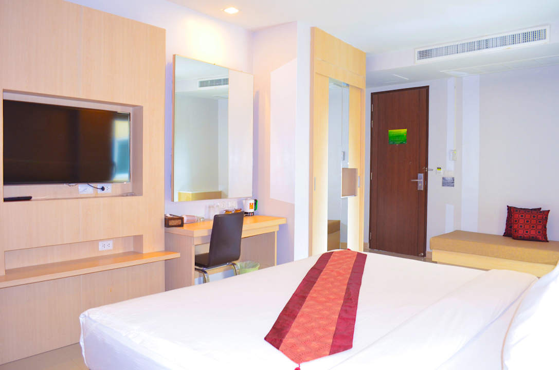 Deluxe King Hotel Andatel Grandé Patong Phuket