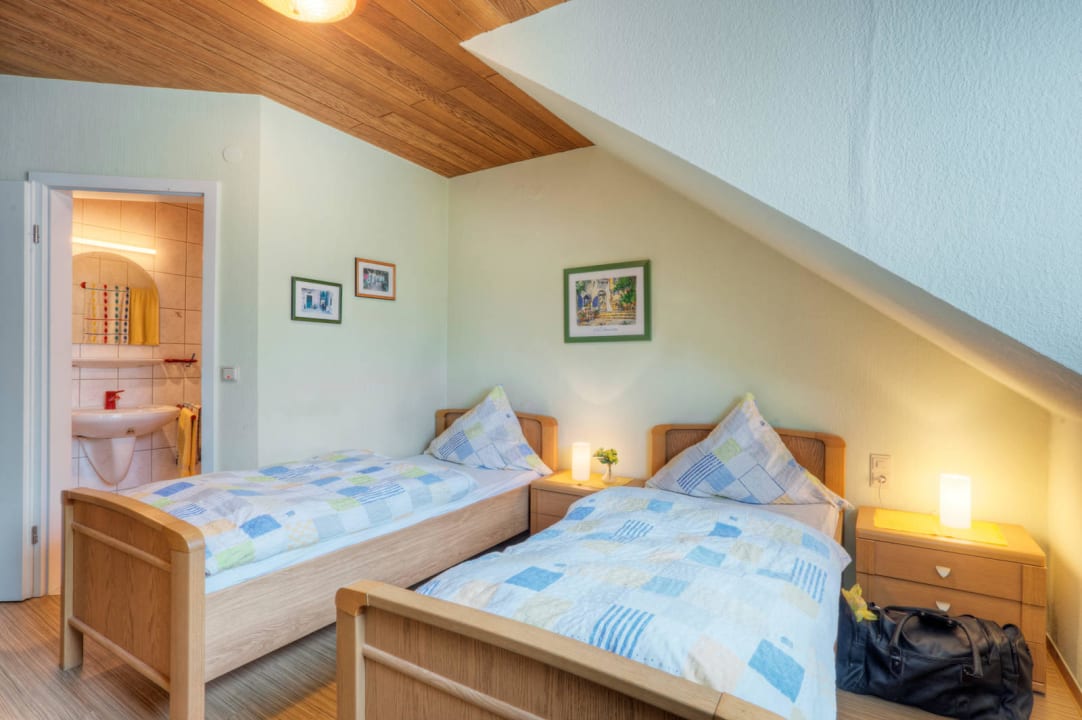Doppelzimmer mit Einzelbetten Ferienhof Neises