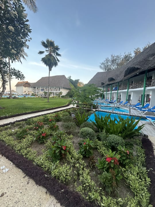 Außenansicht Hotel Kiwengwa Beach Resort
