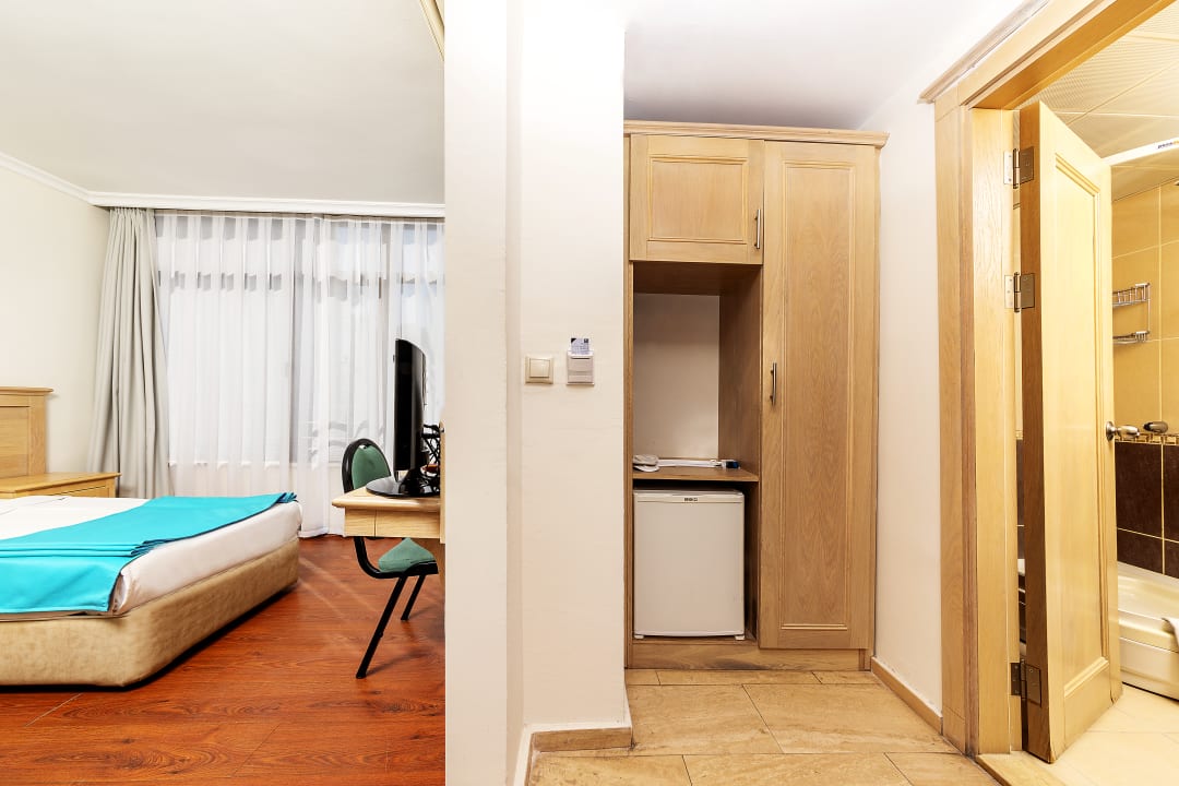 Zimmer Kayamaris Hotel