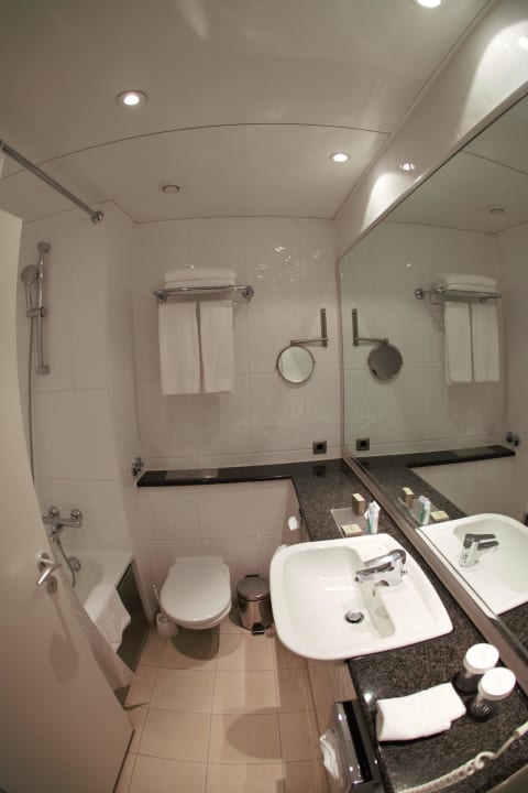 Badezimmer Crowne Plaza ® Hamburg - City Alster