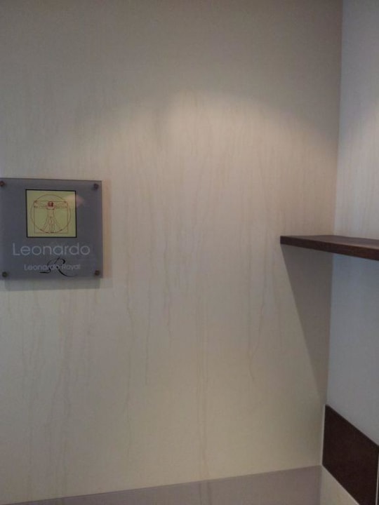 Dreckiges Bad Leonardo Royal Hotel Munich