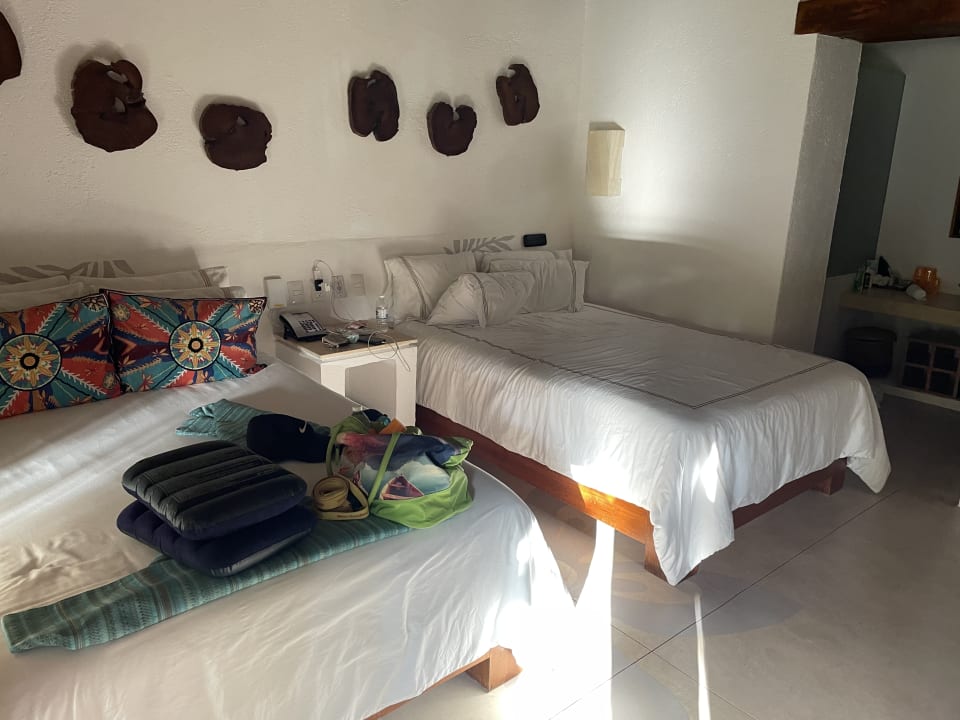 Zimmer Mahekal Beach Resort