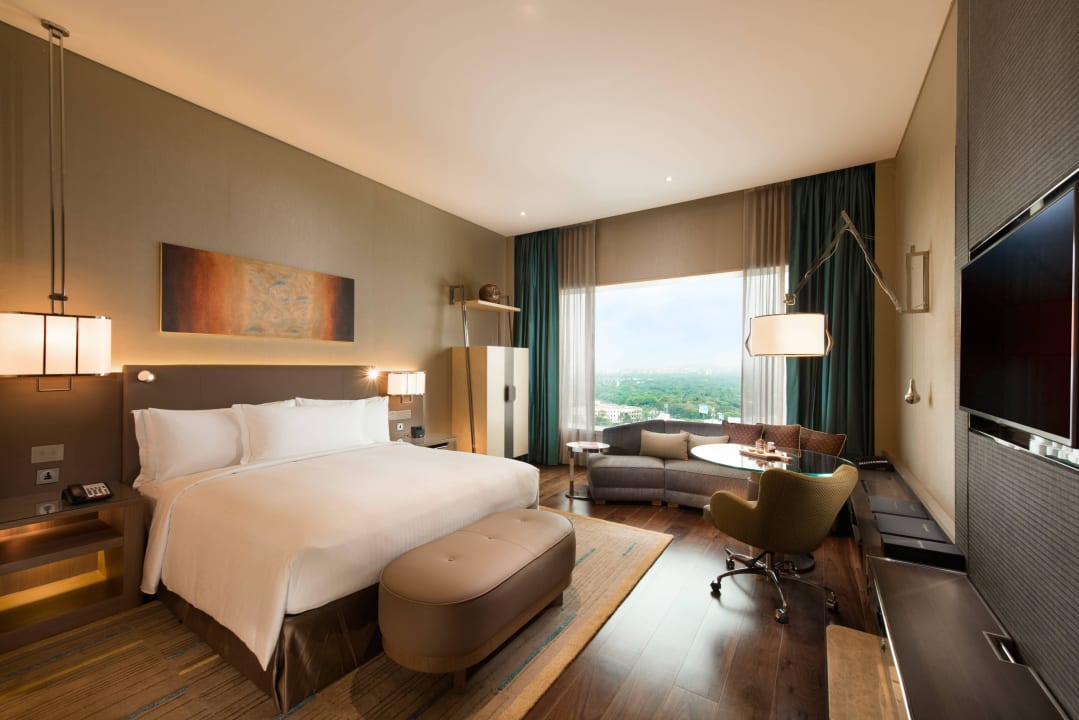 Twin Guest Room Conrad Pune