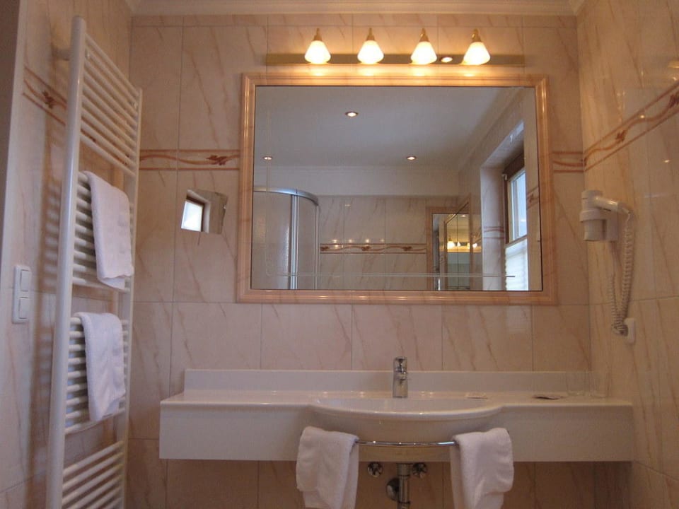 Wünderschönes Badezimmer Hotel Dornauhof