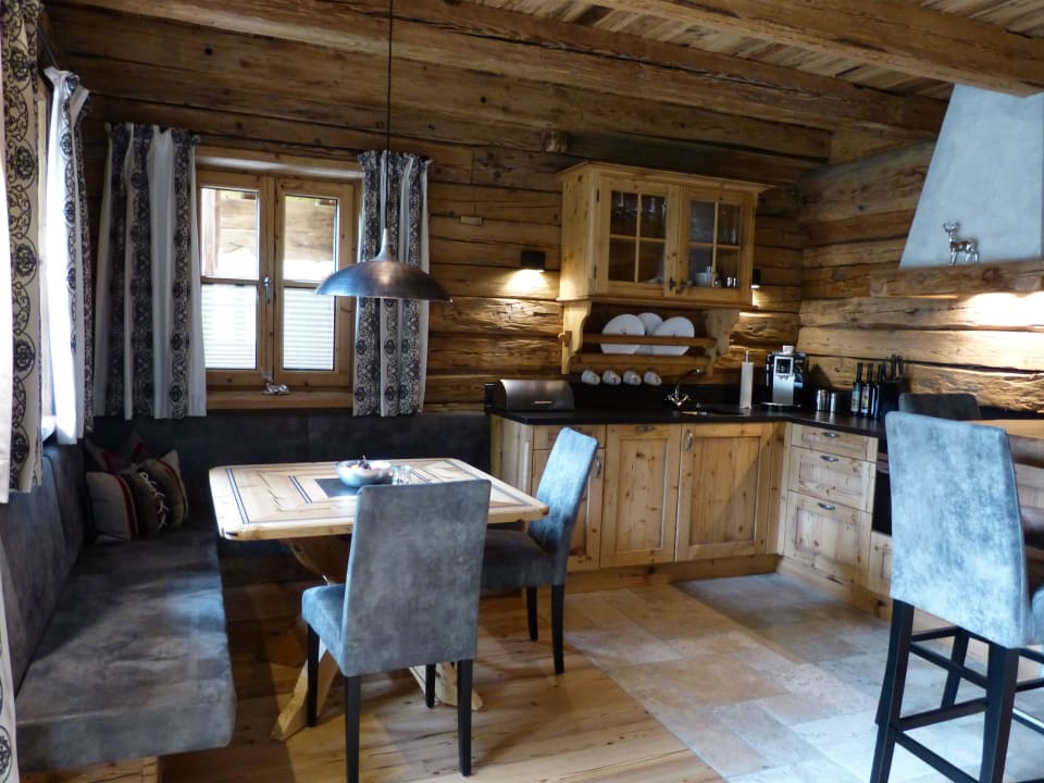 Essbereich Chaletdorf Auszeit