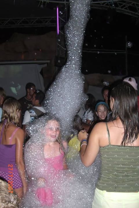 Schaumparty in der Admiral-Disco Titanic Resort & Aqua Park