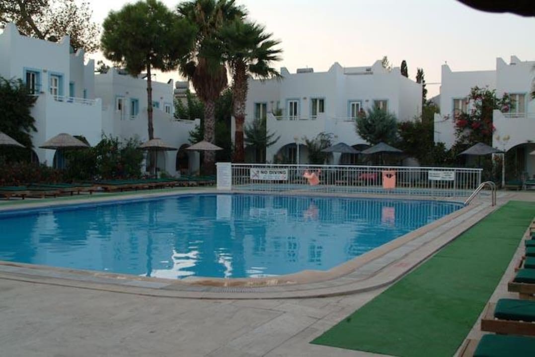 Poolbereich Hotel Bagevleri