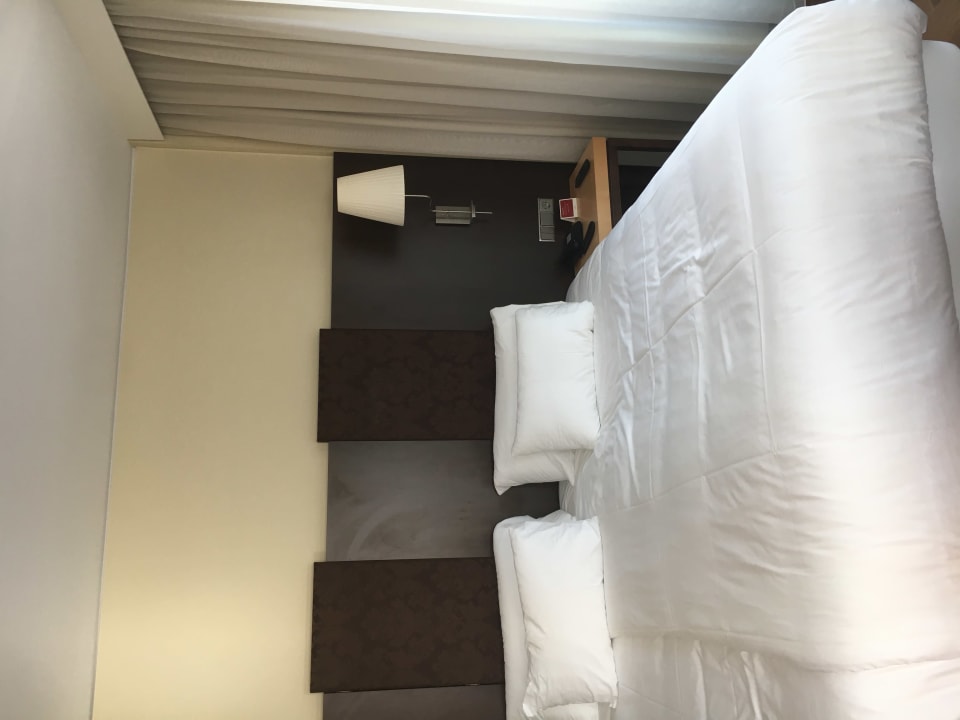 Zimmer NH Collection Dresden Altmarkt