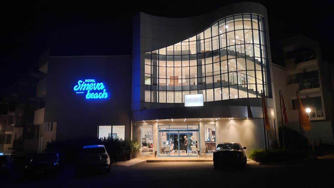 Außenansicht Hotel Sineva Beach
