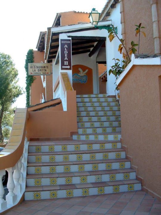 Hoteleingang Hotel Aldea Cala Fornells 2
