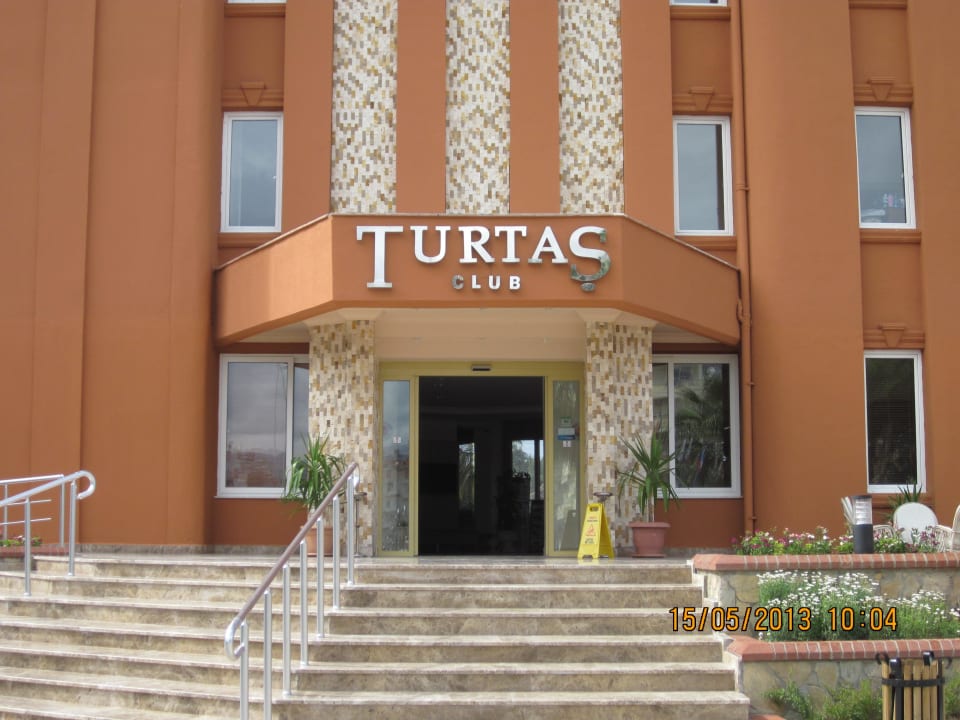 Главный корпус Club Turtas Beach Hotel