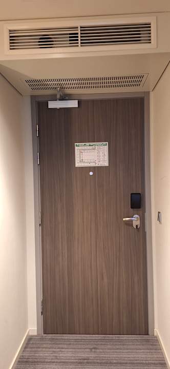 Zimmer MOXY Frankfurt Airport