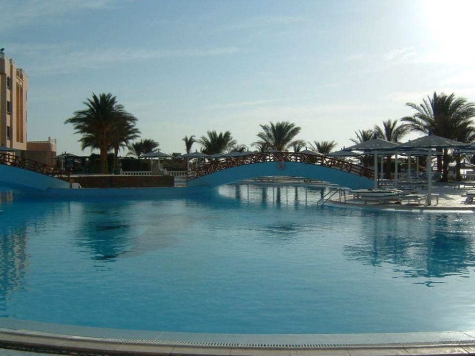 alte Poolanlage Beach Albatros Resort