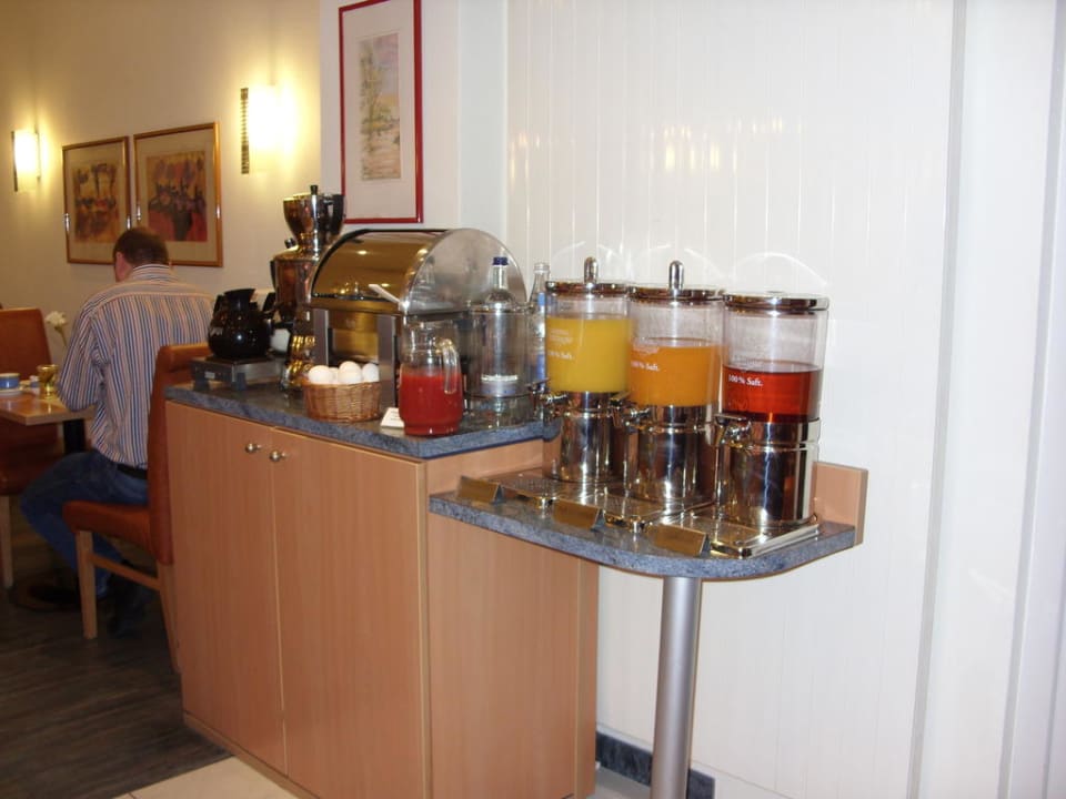 Frühstücksbüffet Favored Hotel Plaza