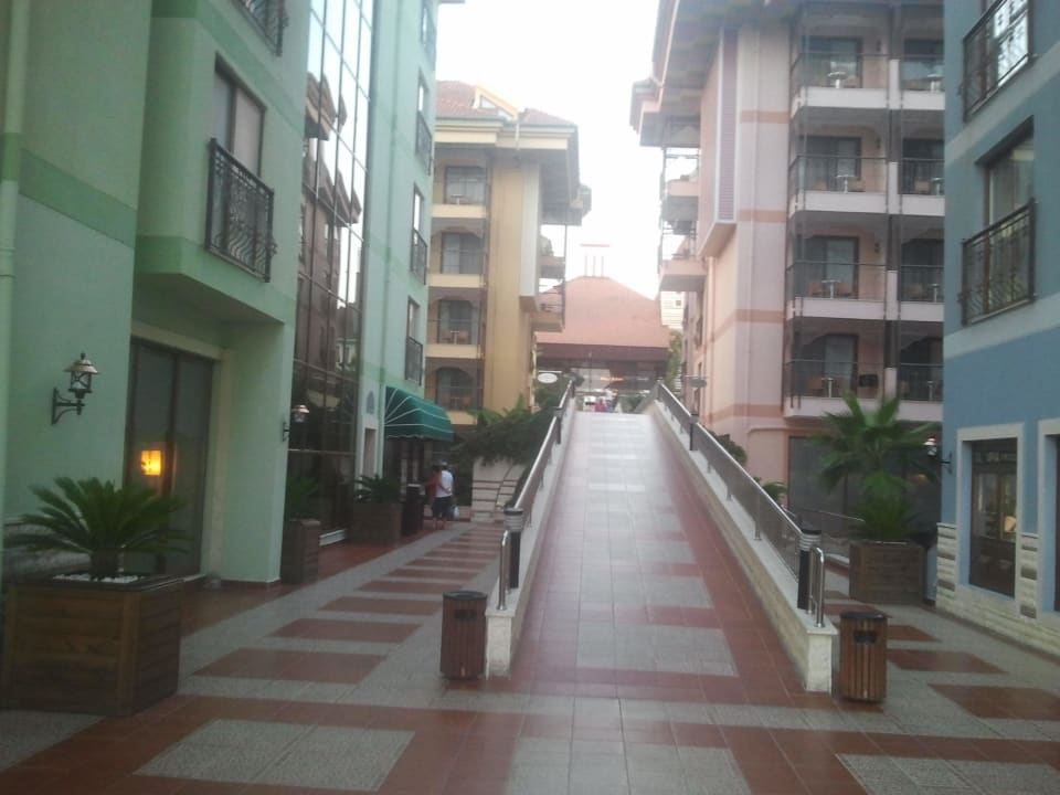 . Hotel Turan Prince