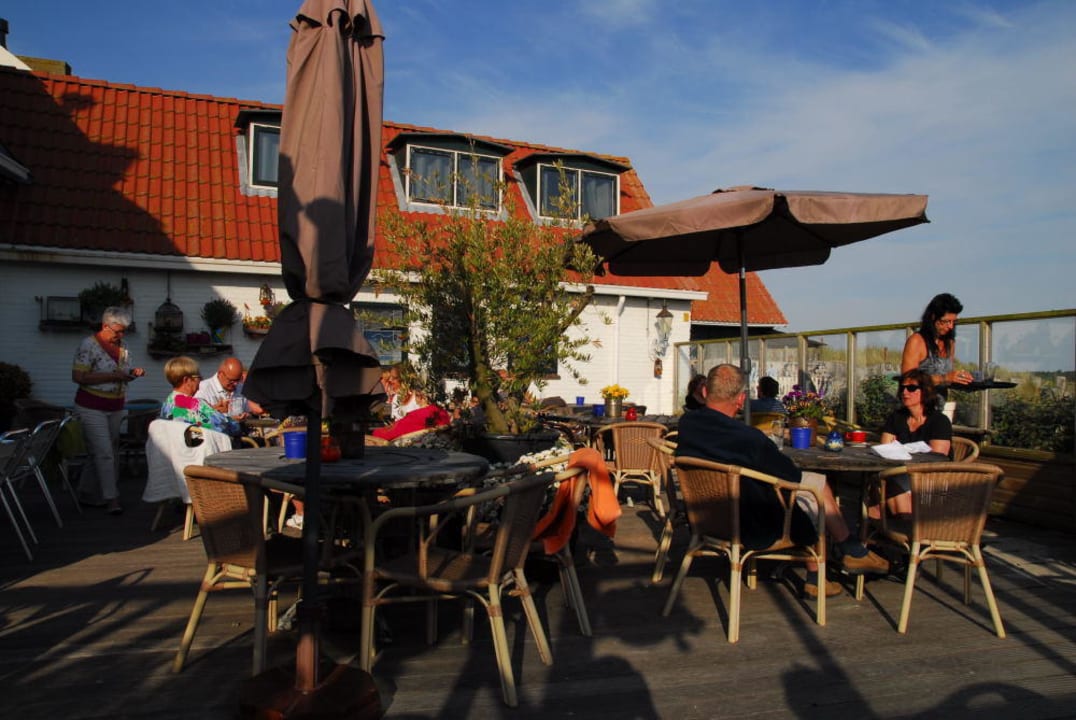 Die Außenterrasse Strandhotel Terschelling