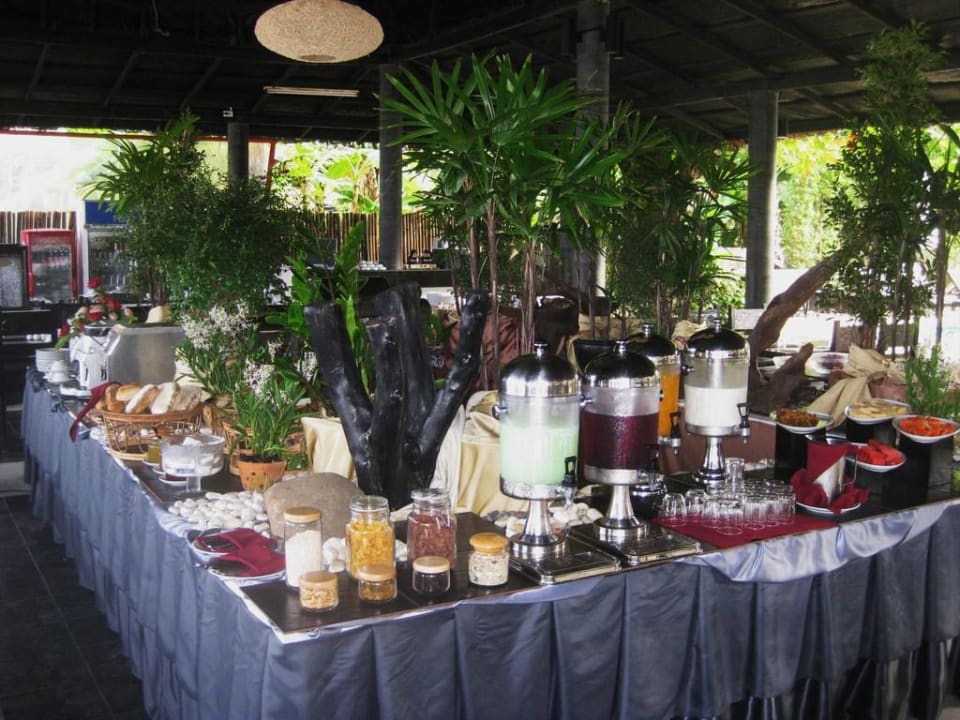 Frühstück Ocean Breeze Resort