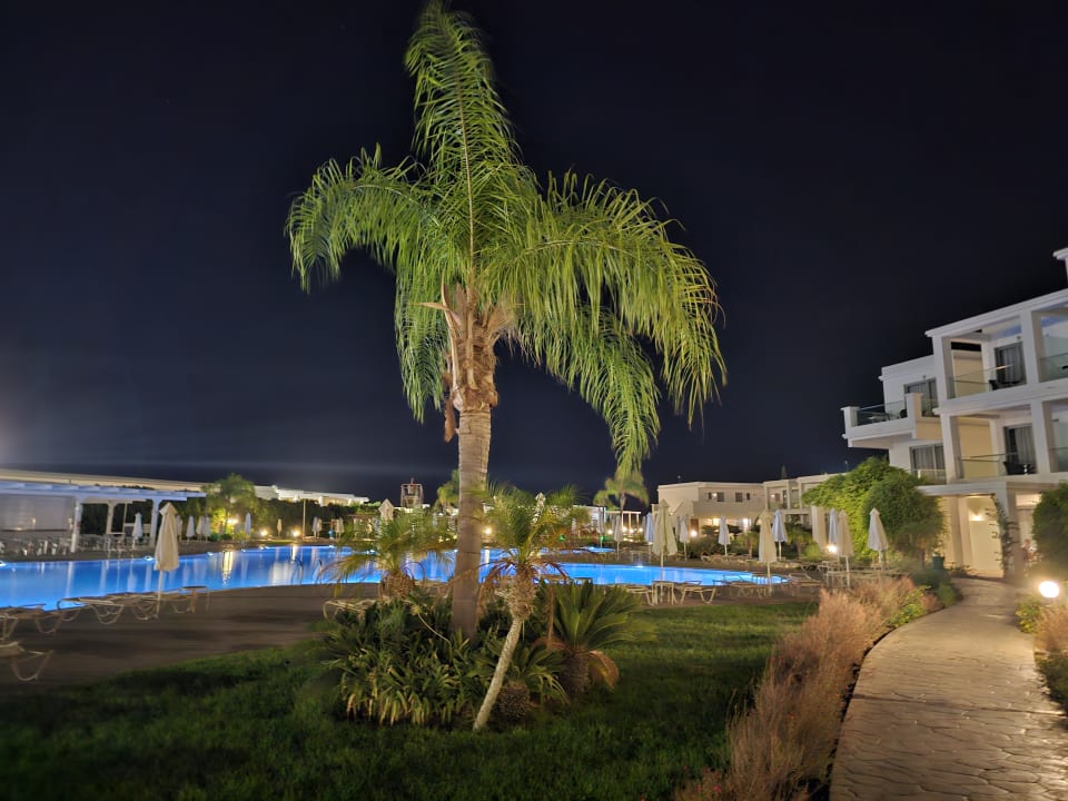 Pool Asterias Beach Resort