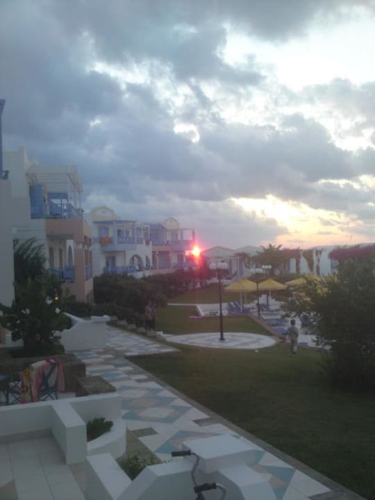 Sonnenuntergang Hotel Serita Beach