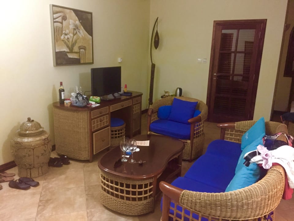 Zimmer Castello Beach Hotel