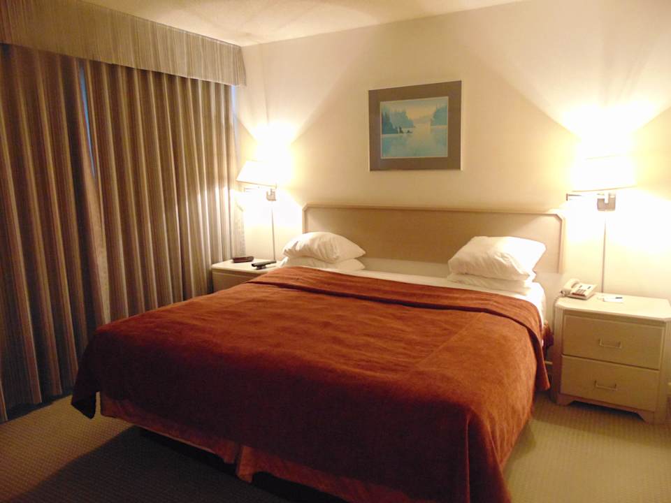 Bedroom Star Express  Inn & Suites