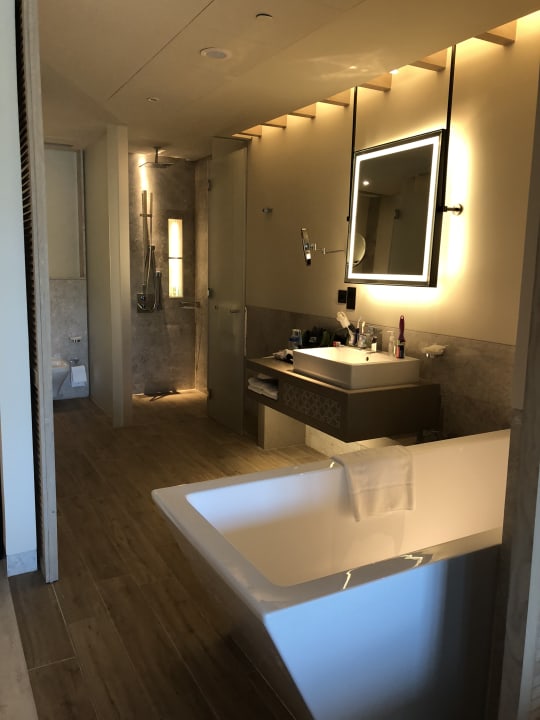 Zimmer Saadiyat Rotana Resort &  Villas