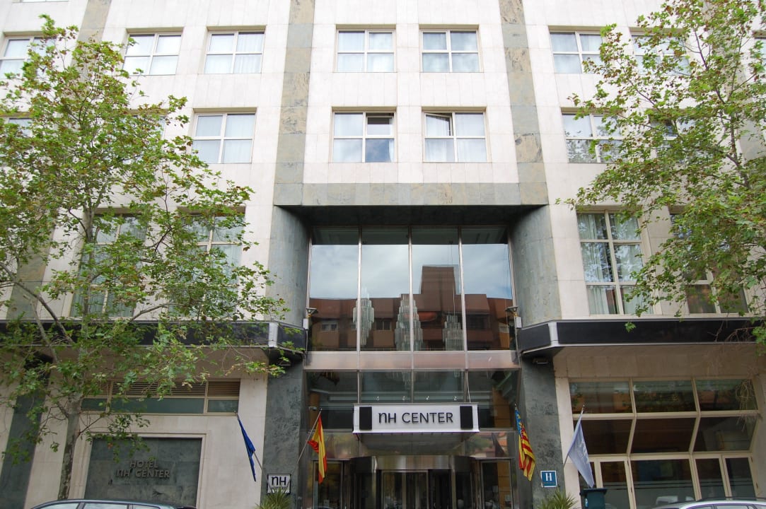 Der Eingang NH Valencia Center