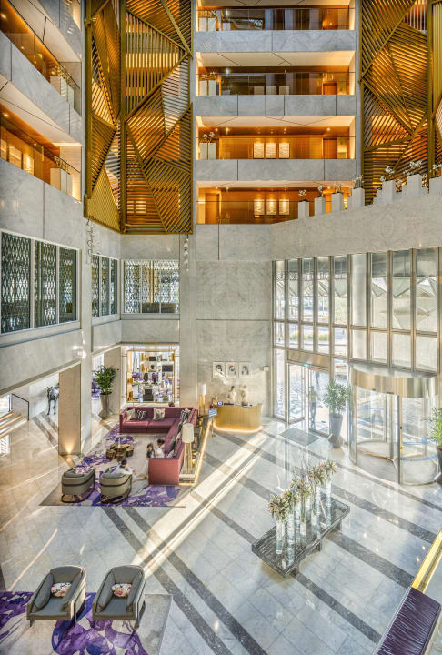 Lobby Al Bandar Rotana - Creek