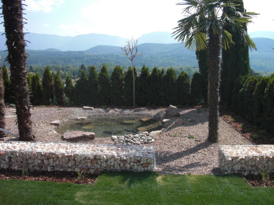 Teich zum Reinsitzen! B&B Boutiquehotel Feldererhof