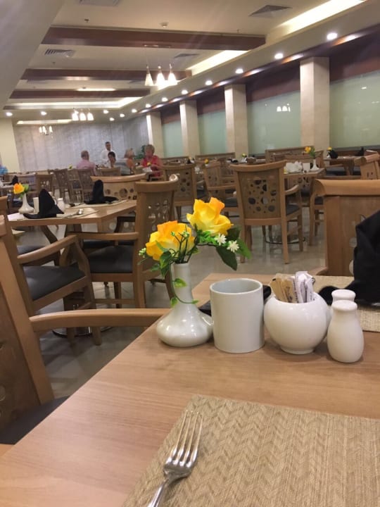 Restaurant Marina Resort Port Ghalib, a member of Radisson Individuals