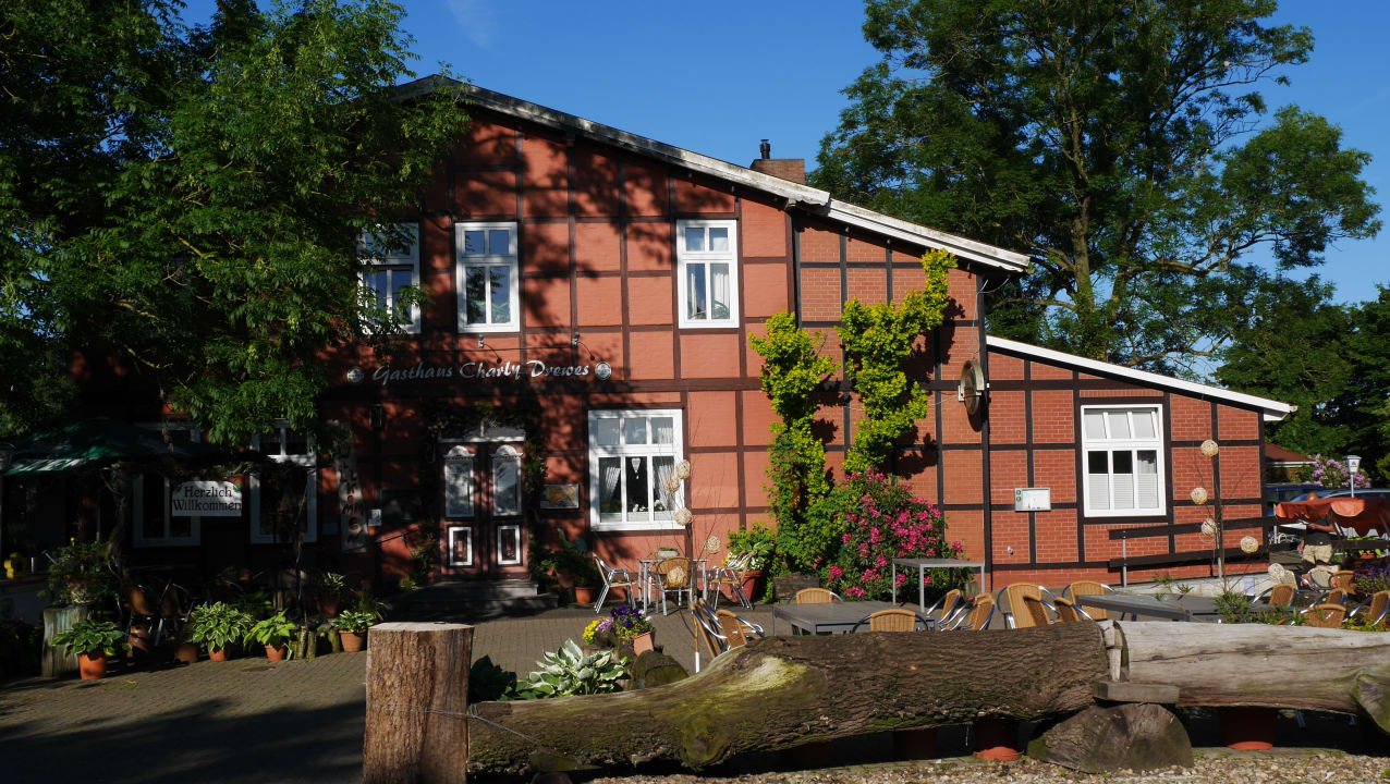 Außenansicht Gasthaus Charly Drewes